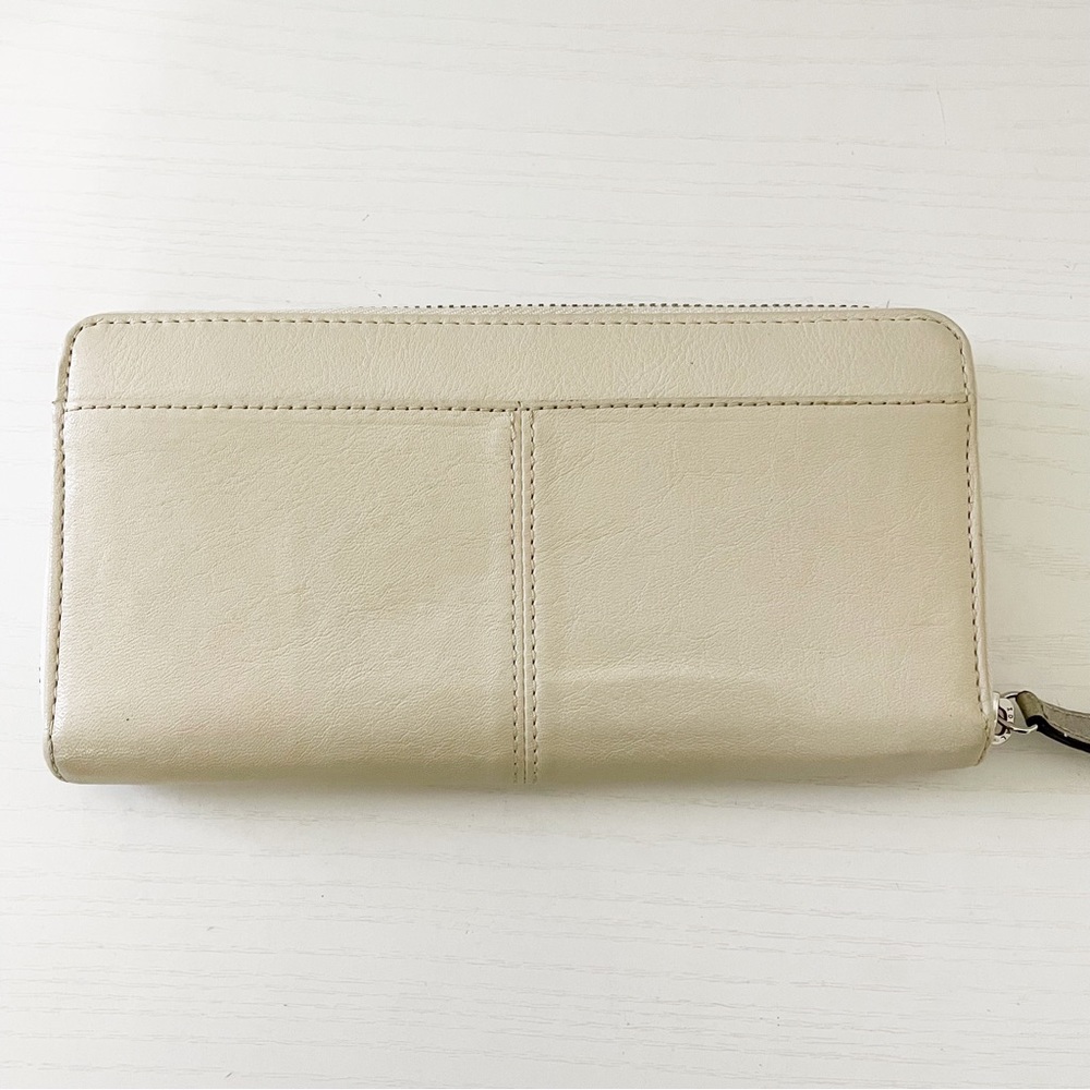 Coach off white and silver leather long zip wallet - Picture 3 of 11